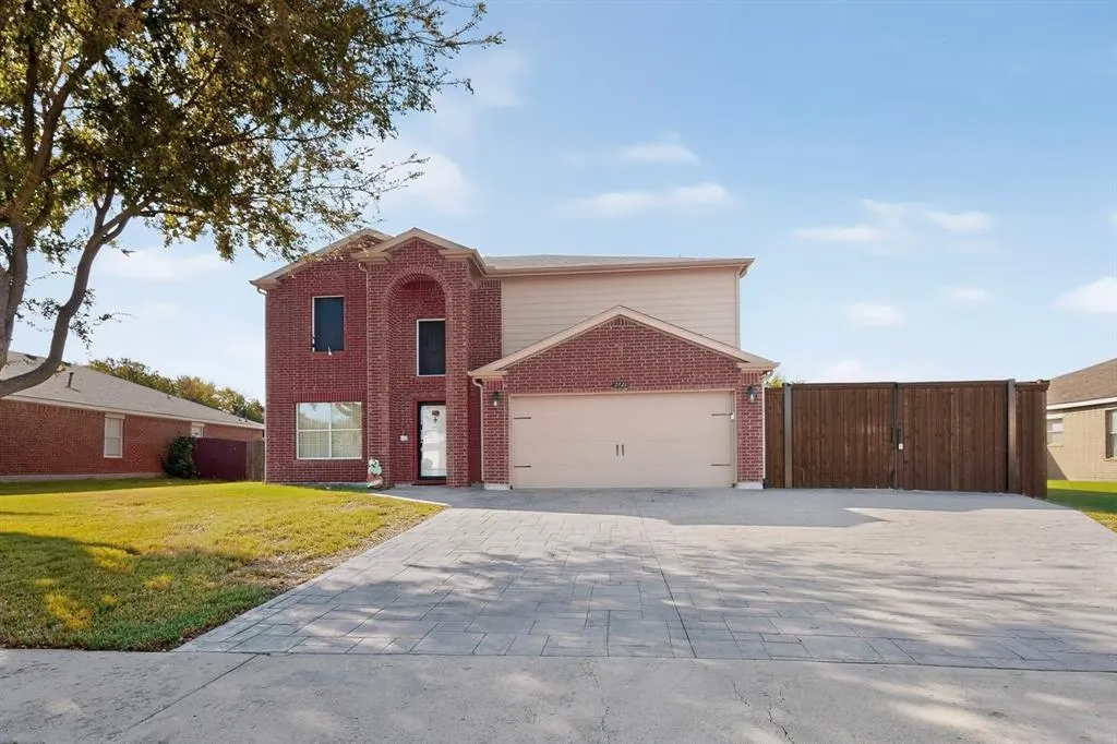 2424 Tailburton Court