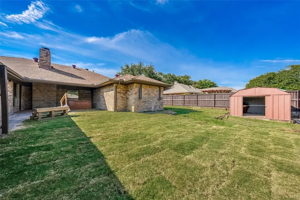 2701 Crow Valley Trail