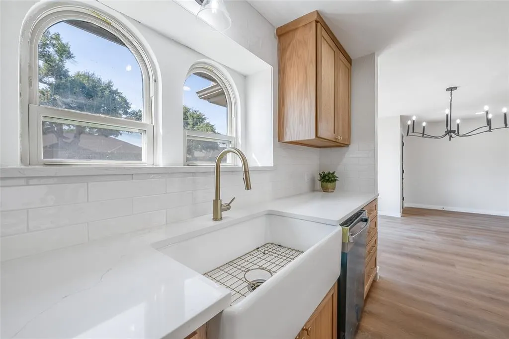 2701 Crow Valley Trail