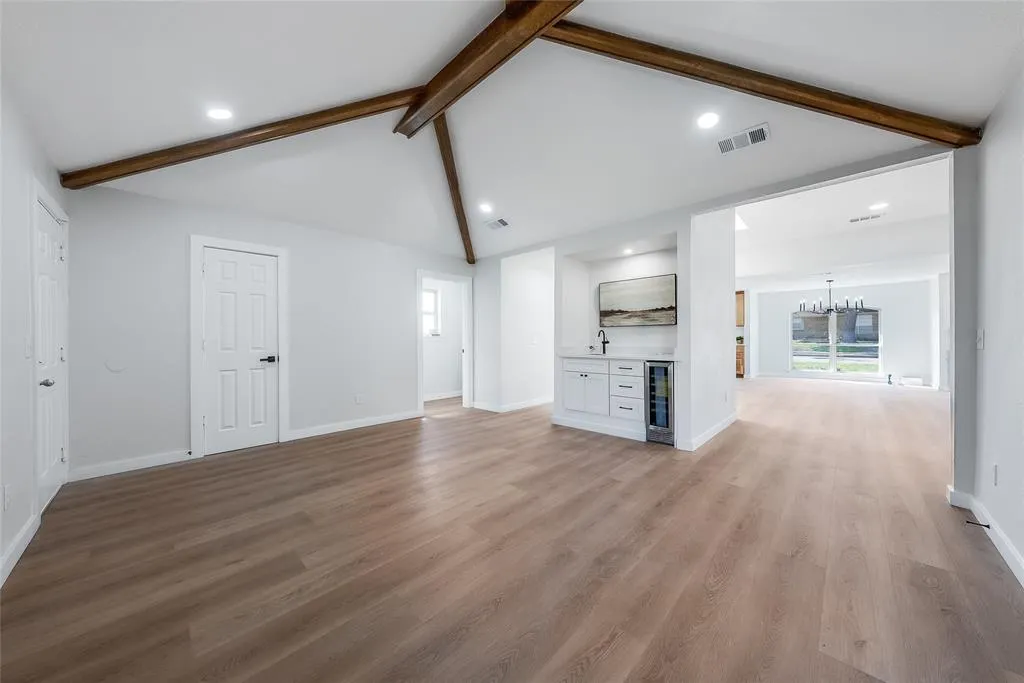 2701 Crow Valley Trail