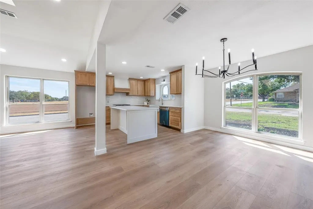 2701 Crow Valley Trail