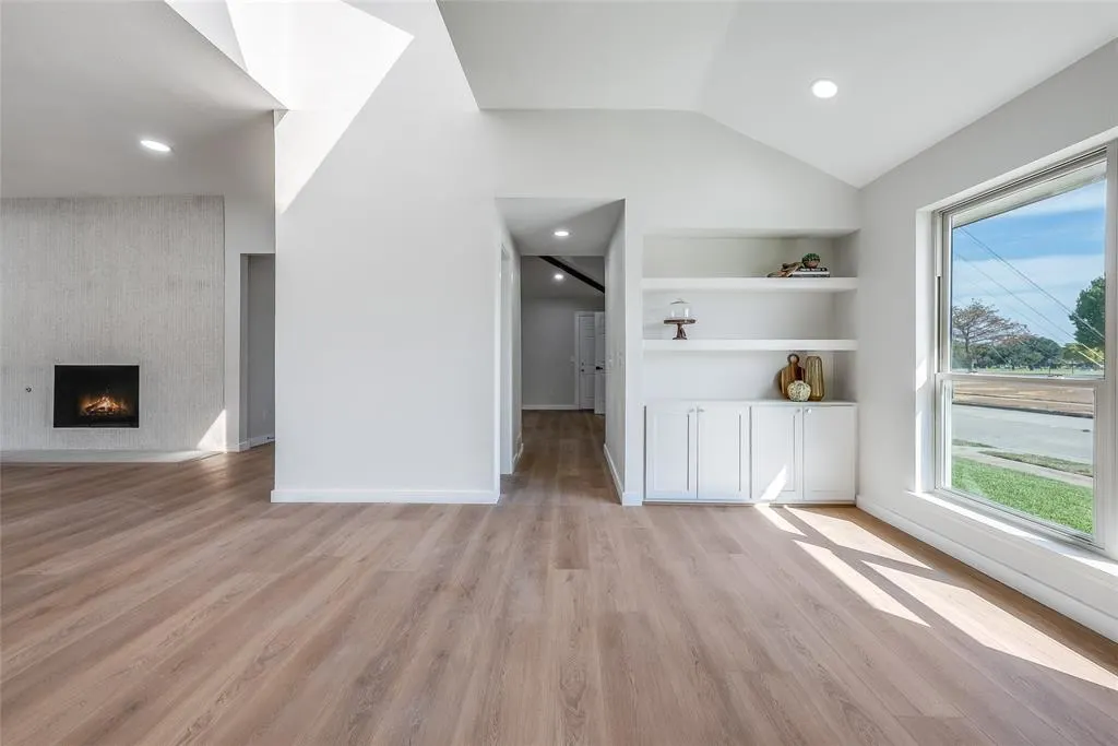 2701 Crow Valley Trail