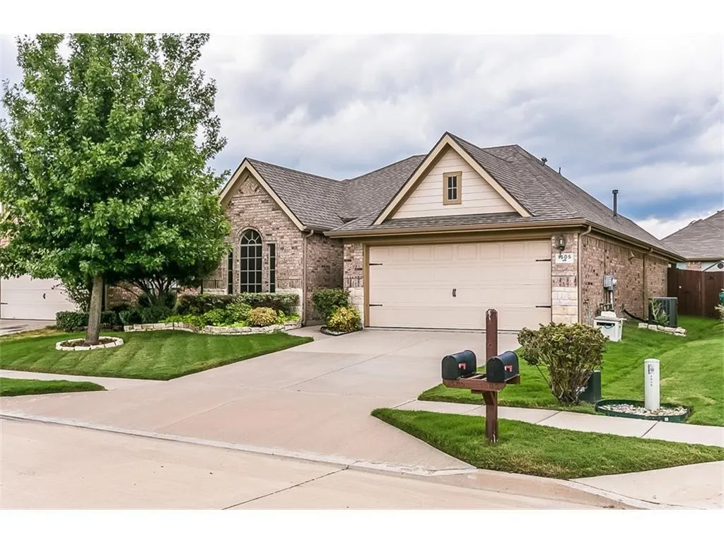 1505 Sparrow Lane