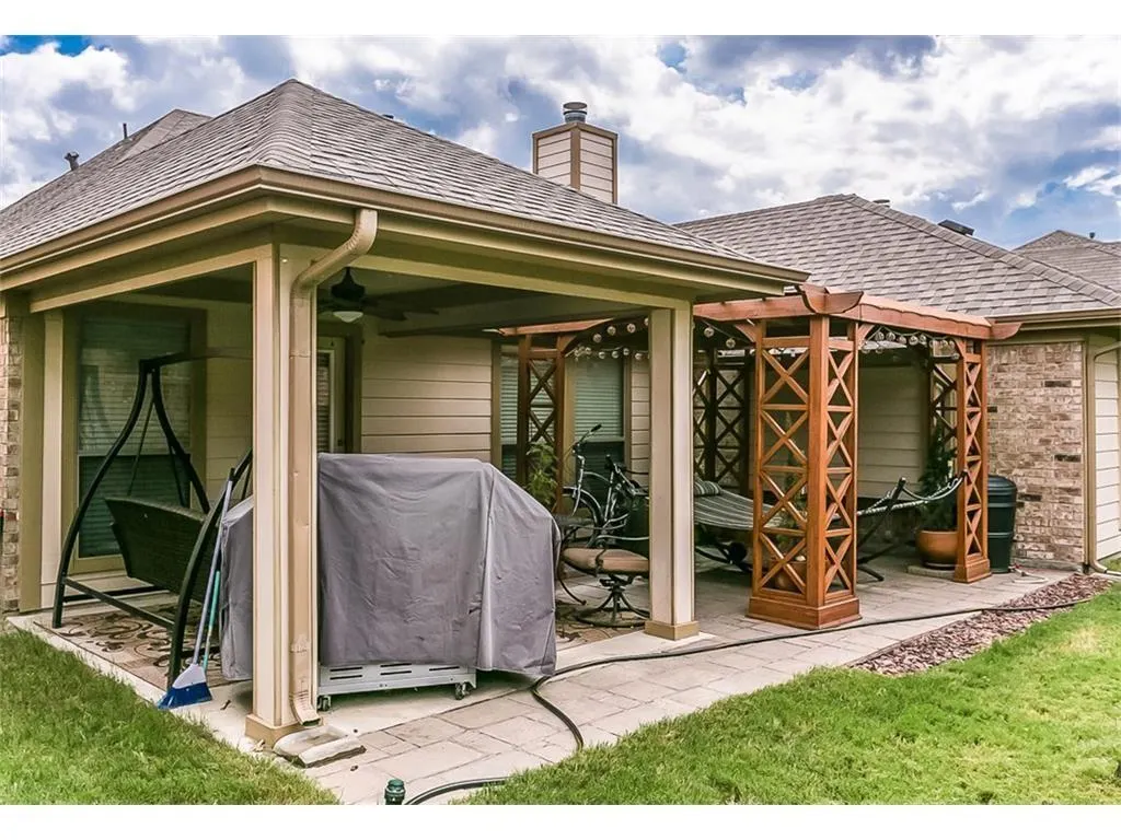 1505 Sparrow Lane
