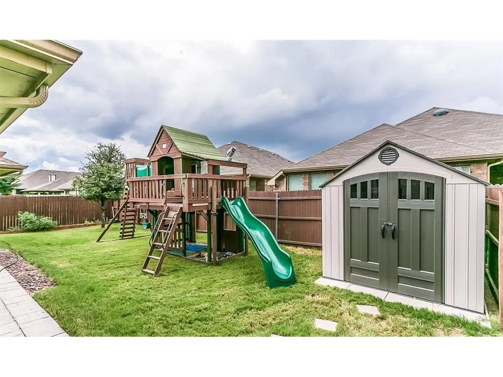 1505 Sparrow Lane