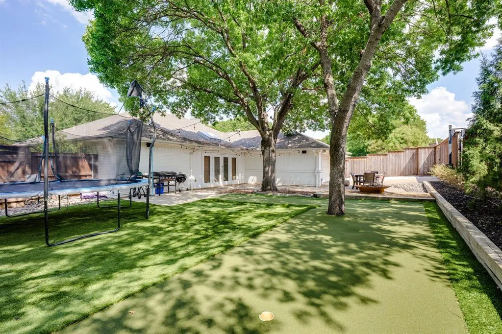 2214 Eastwood Drive