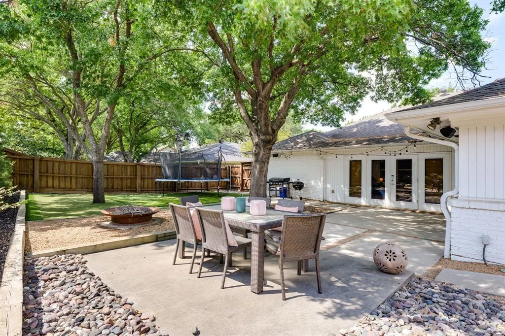 2214 Eastwood Drive