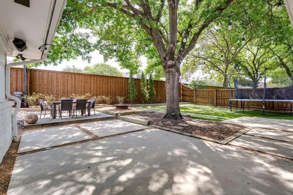 2214 Eastwood Drive