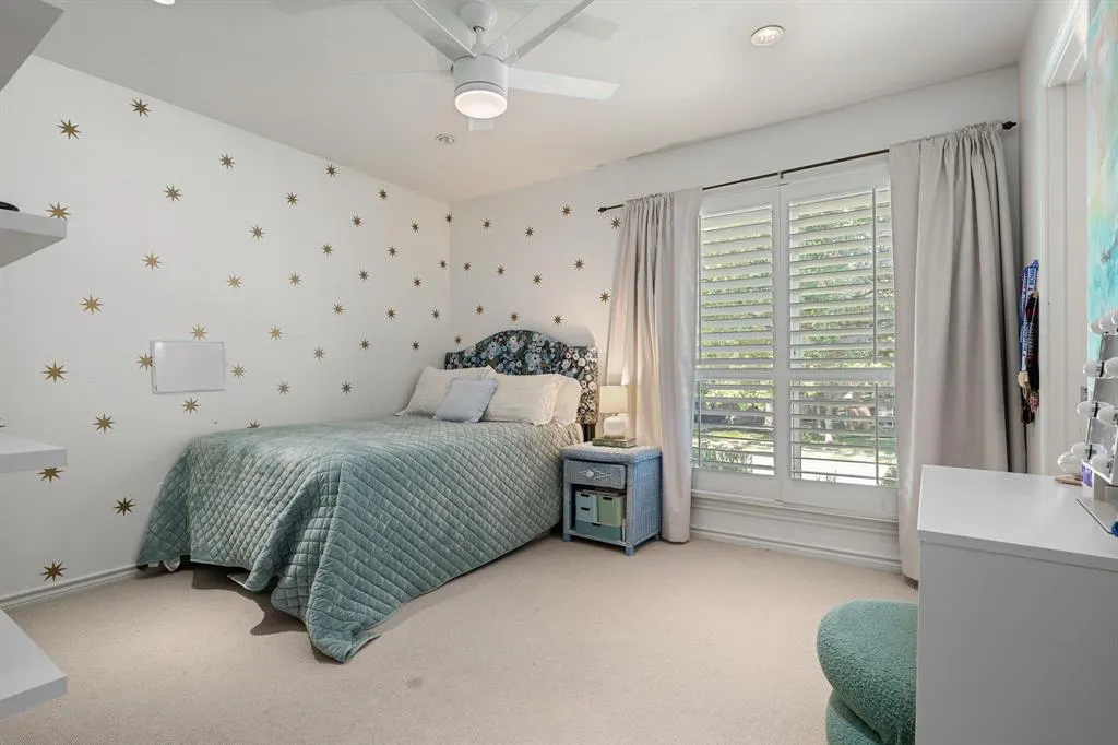 2214 Eastwood Drive