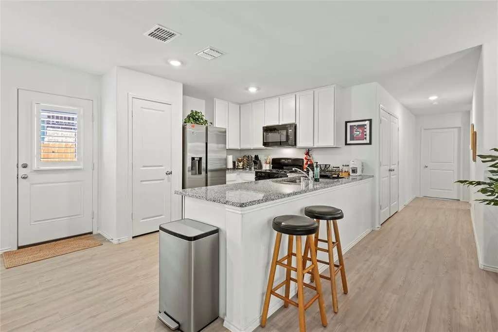 3032 Ashbrook Lane