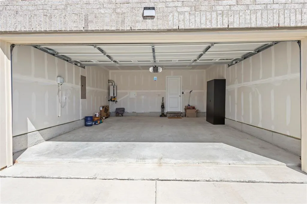 3032 Ashbrook Lane