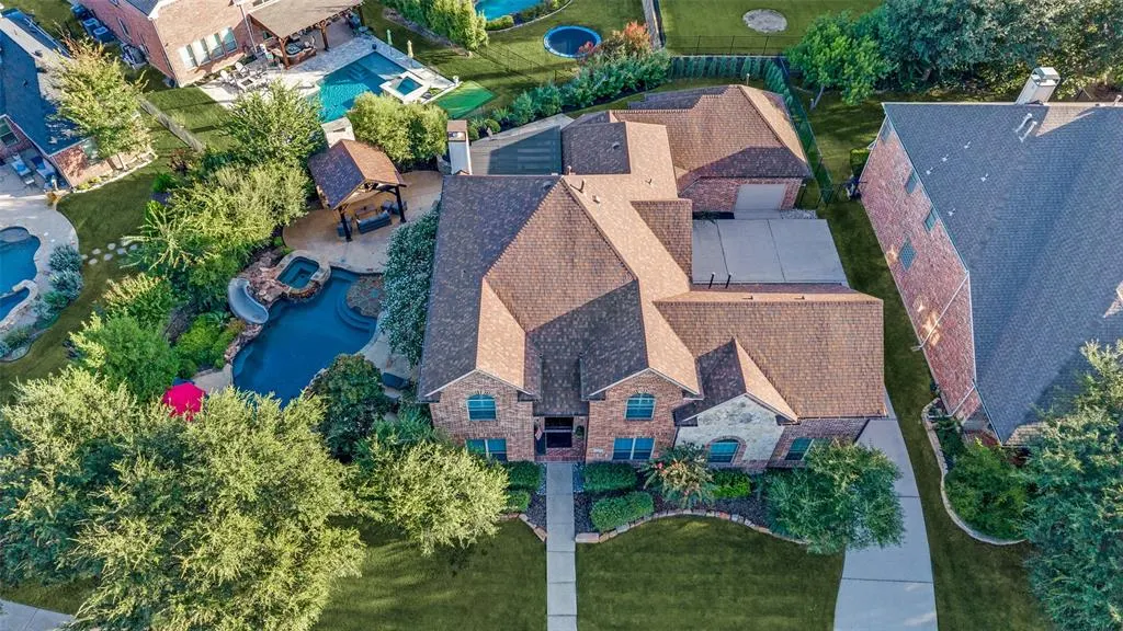 2570 BENDBROOK Trail