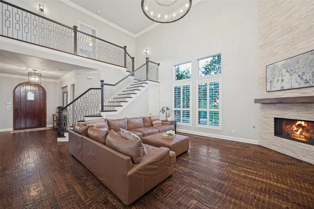 2570 BENDBROOK Trail