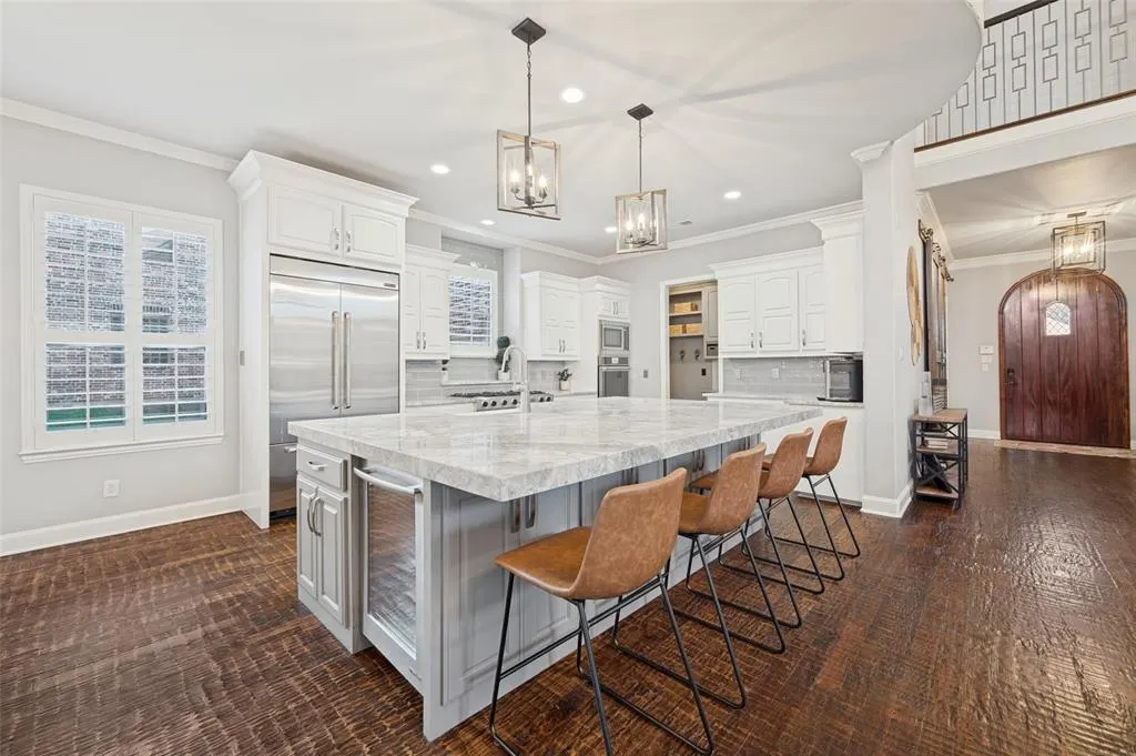 2570 BENDBROOK Trail
