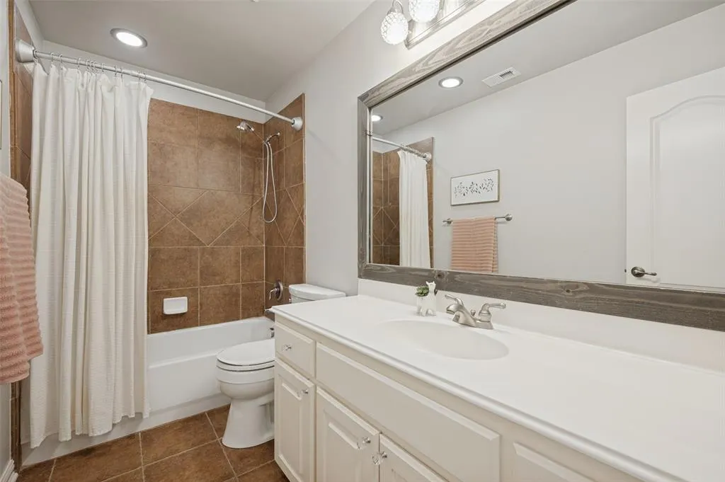 2570 BENDBROOK Trail