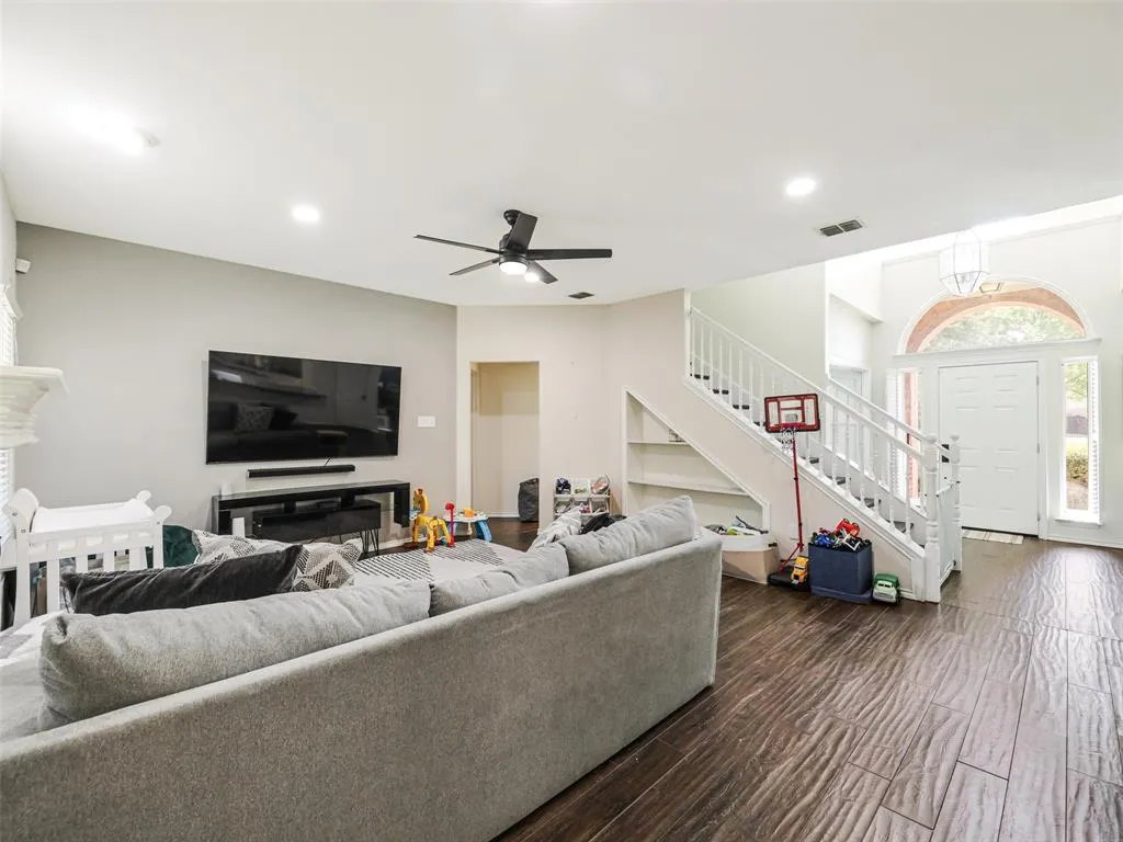 1206 Bel Air Drive