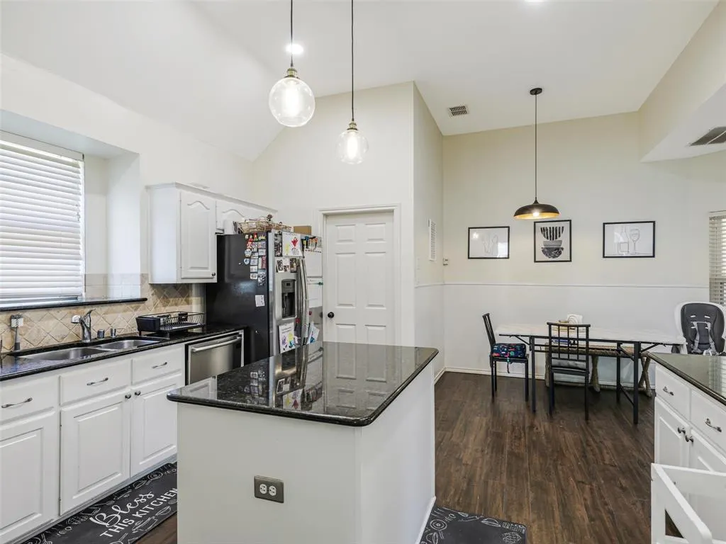 1206 Bel Air Drive