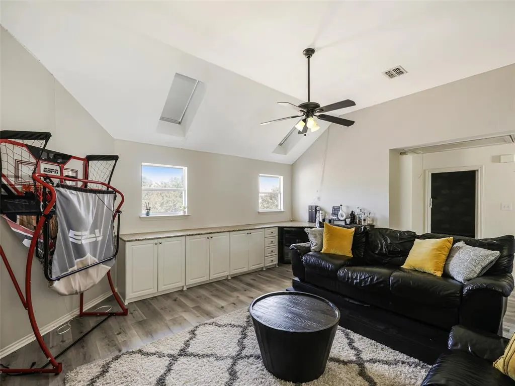 1206 Bel Air Drive