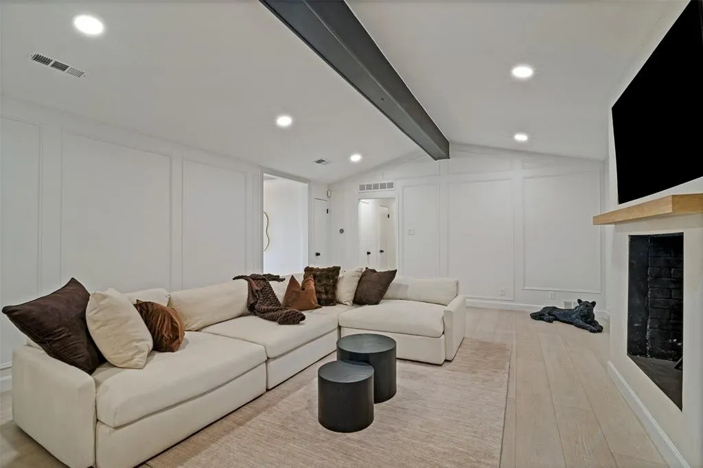 5021 Ashbrook Road