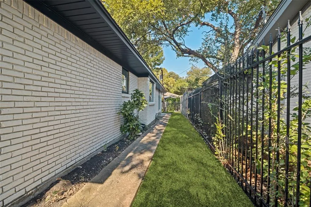 5021 Ashbrook Road