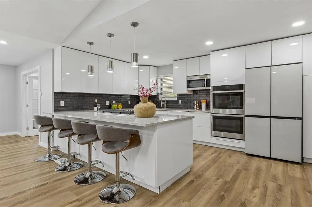 304 Meadowlark Drive
