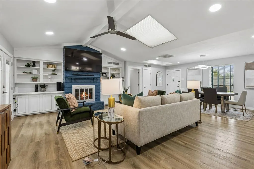 304 Meadowlark Drive