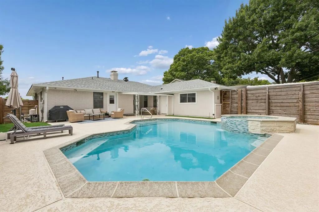 304 Meadowlark Drive
