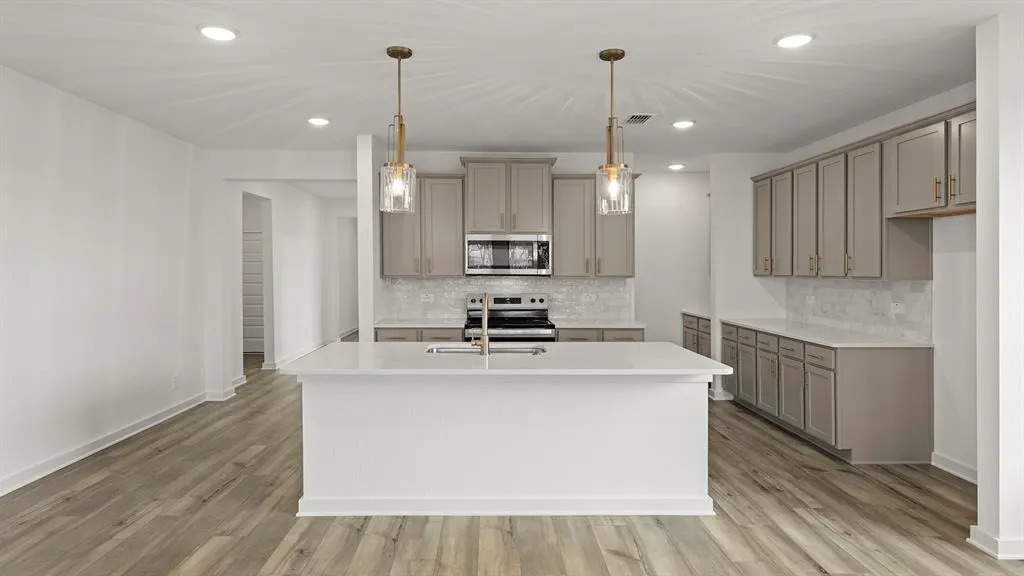 8813 Haste Lane