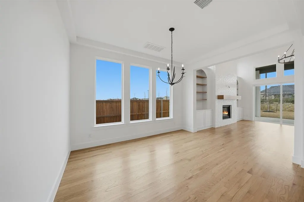 3400 Poppy Place