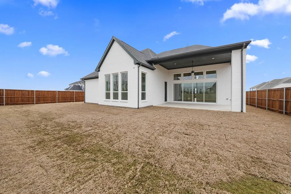 3400 Poppy Place