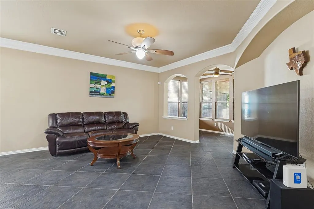 2322 Luscombe Lane