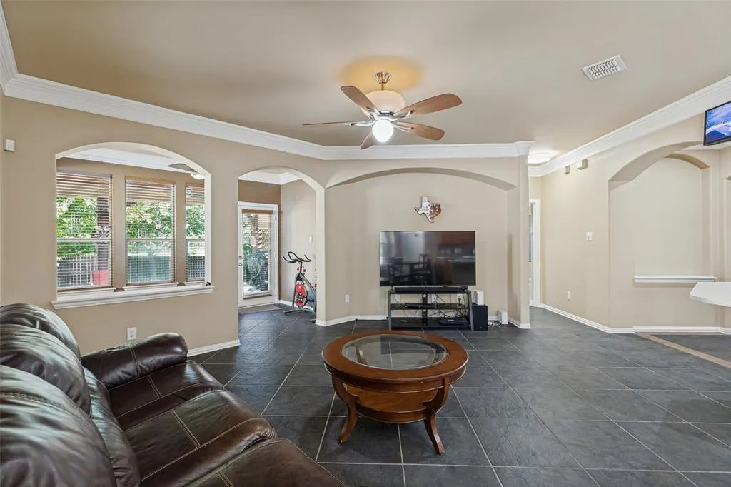 2322 Luscombe Lane