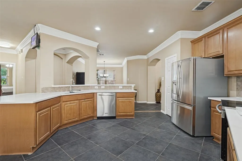 2322 Luscombe Lane