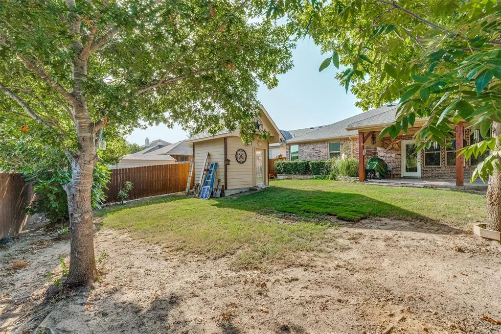 2322 Luscombe Lane