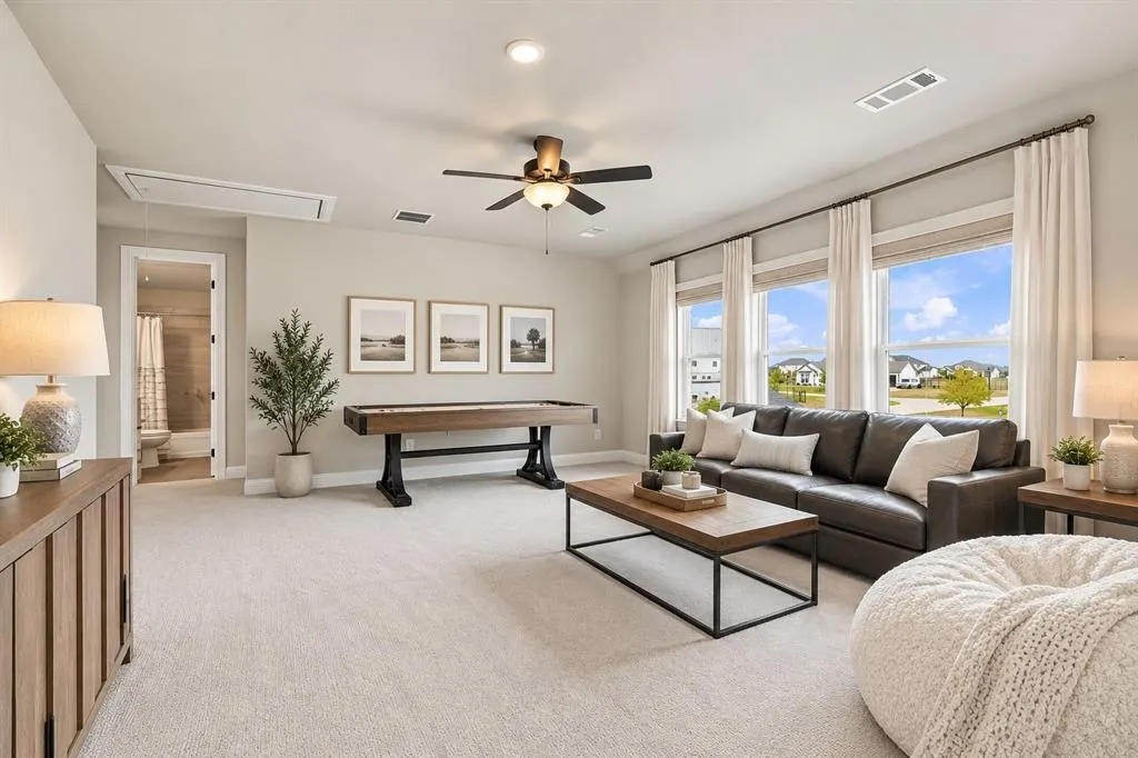 2711 Solasta Court