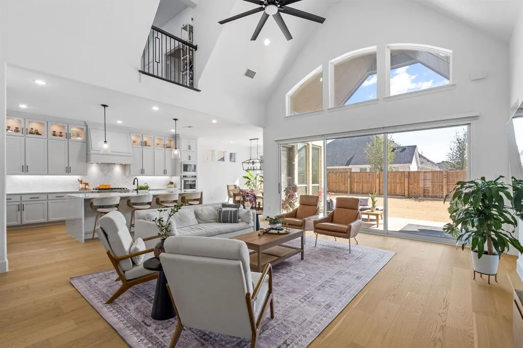 2541 Forestbrook Drive