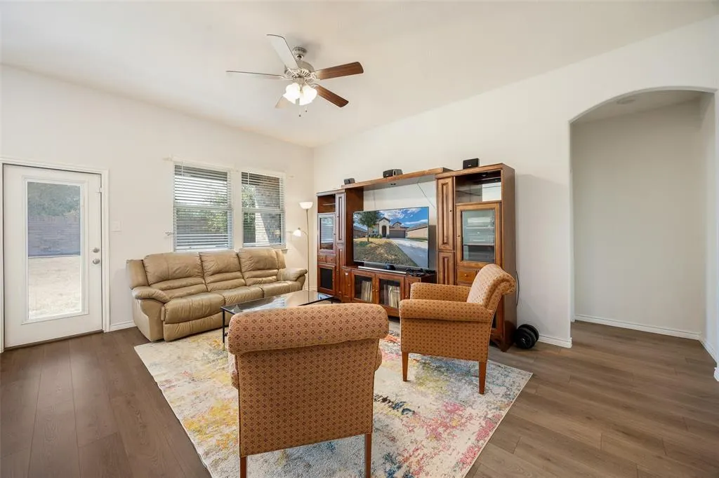 1101 Crepe Myrtle Lane