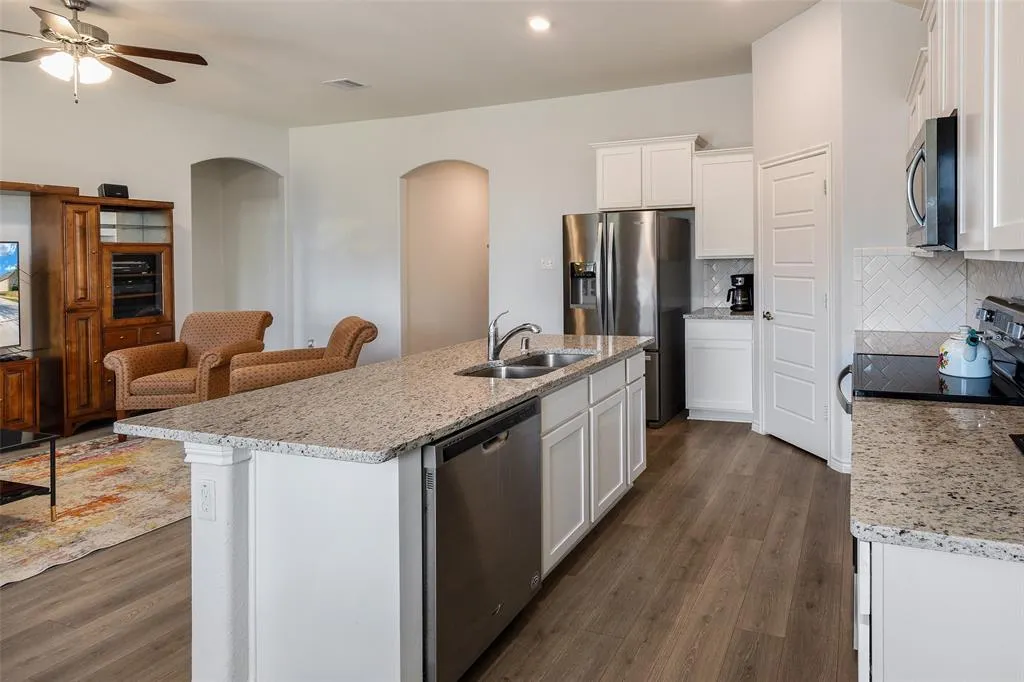 1101 Crepe Myrtle Lane
