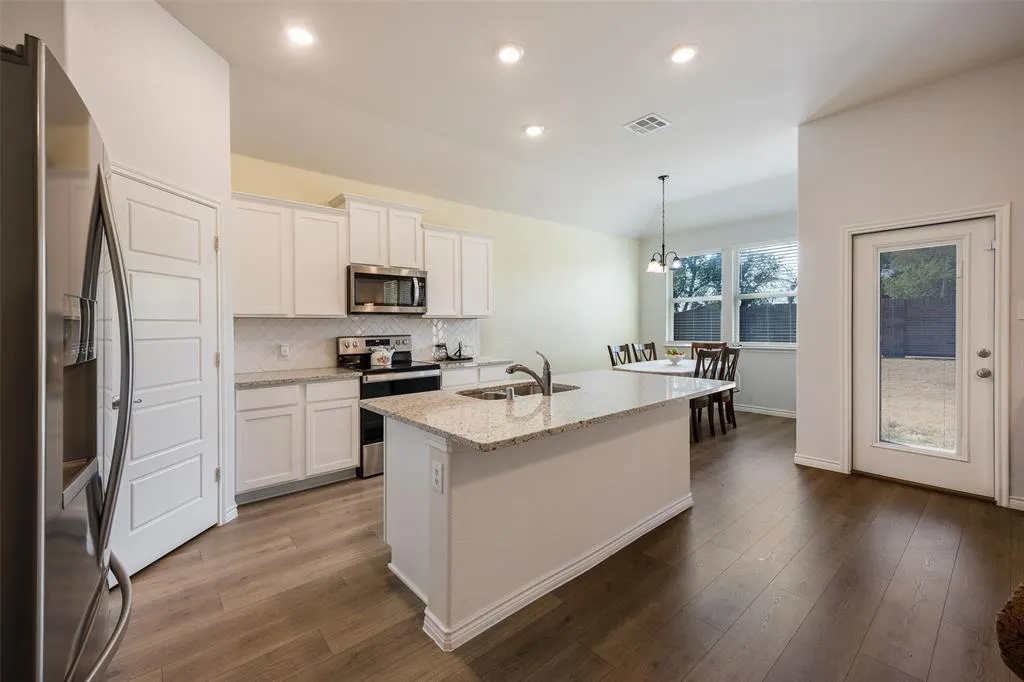 1101 Crepe Myrtle Lane