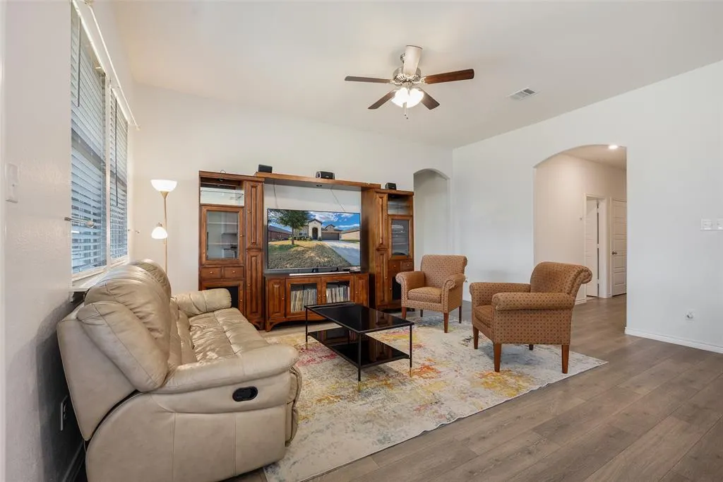 1101 Crepe Myrtle Lane
