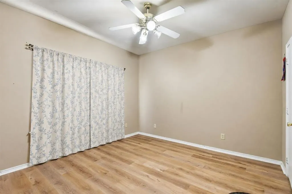 5959-5961 Robinwood Lane