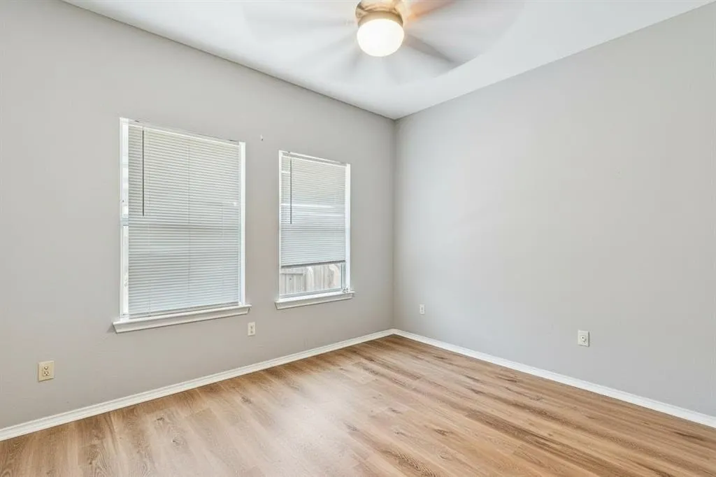 5959-5961 Robinwood Lane