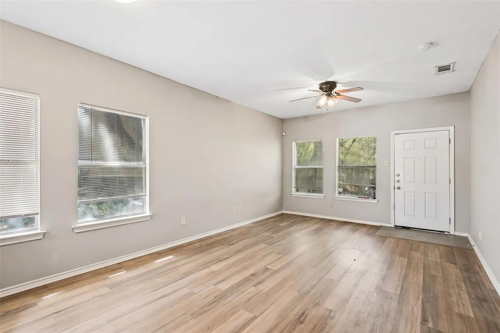 5959-5961 Robinwood Lane