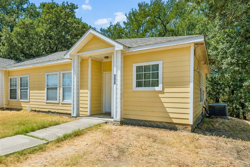 5959-5961 Robinwood Lane