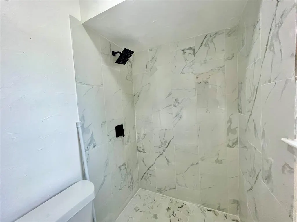 714 Timberlake Circle