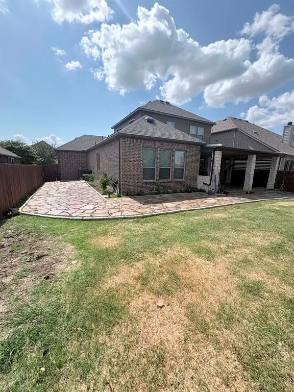 1316 Hudson Lane