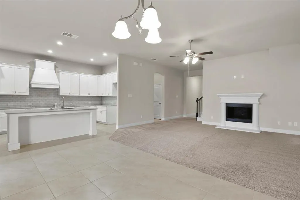 1316 Hudson Lane