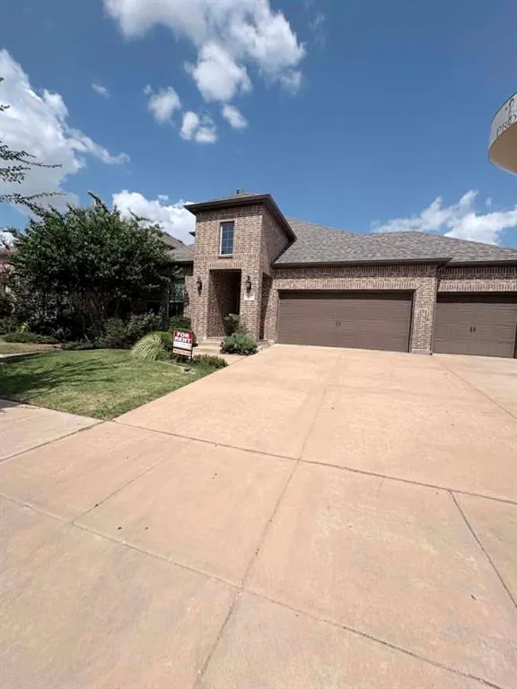 1316 Hudson Lane