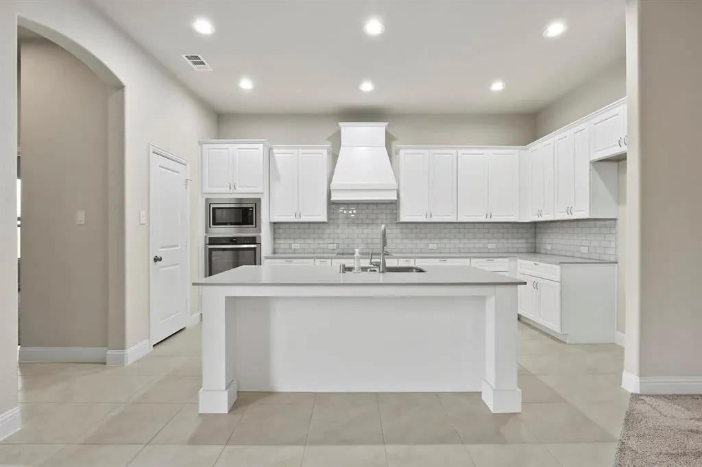 1316 Hudson Lane