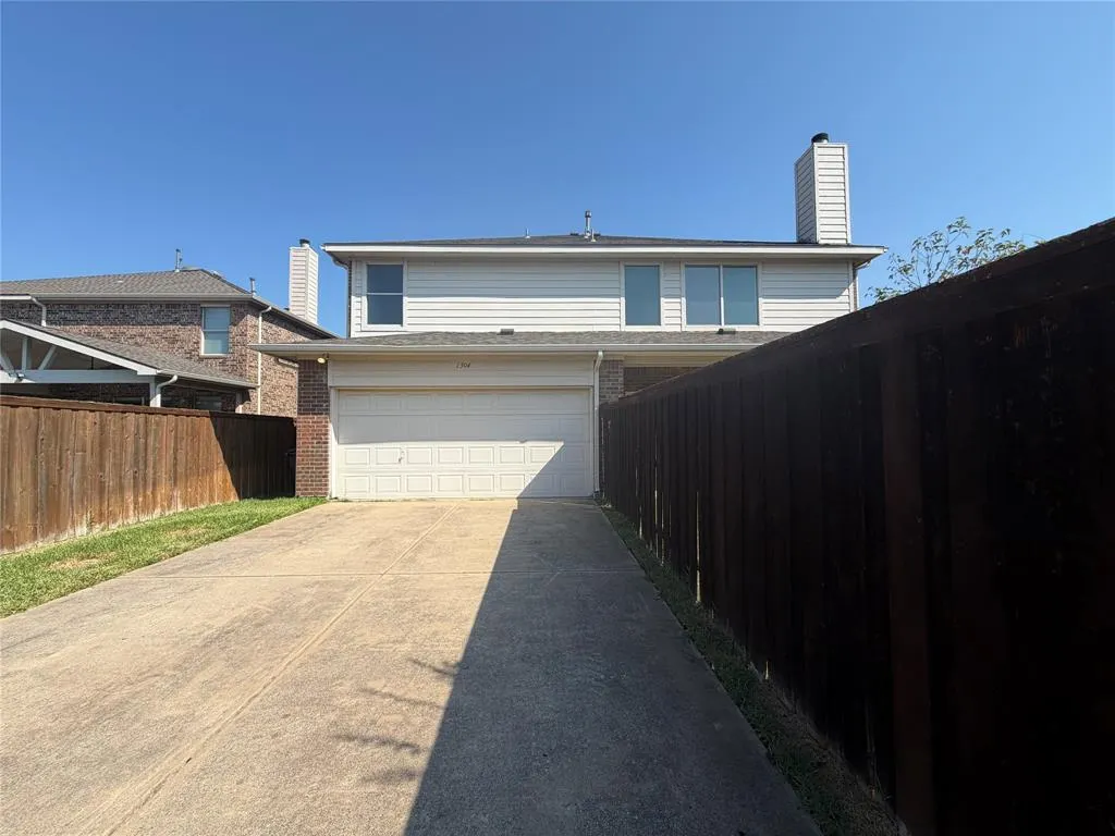 1304 Grapevine Drive